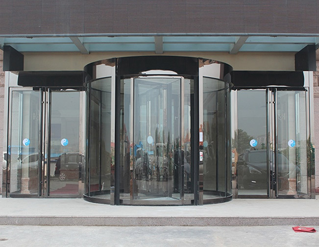 兩翼旋轉(zhuǎn)門系列—外包飾不銹鋼板